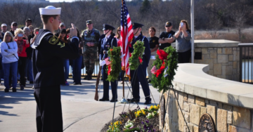 4-4Honor-Ceremony-DFW-National-Cemetery-20161_g2i30